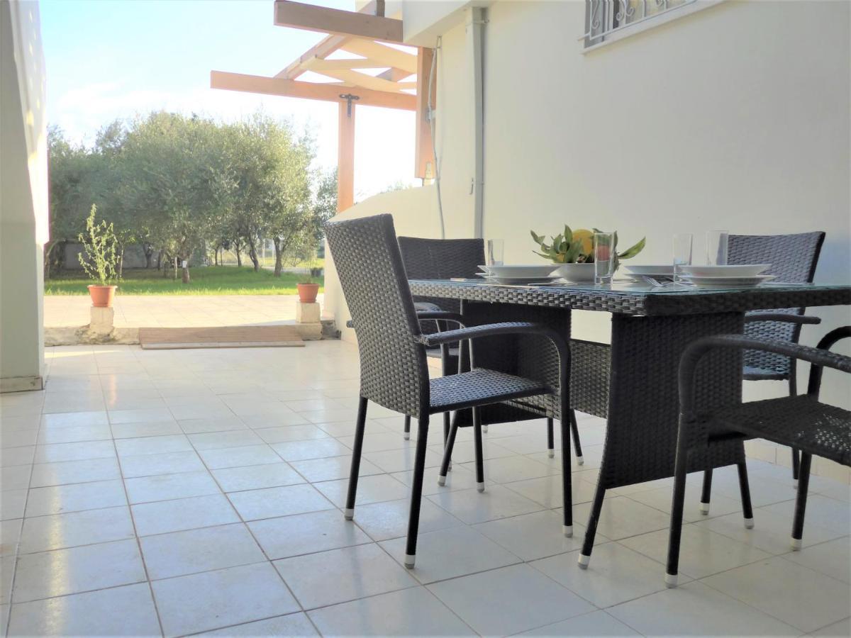 Kalamaki Plaza Apartments Екстериор снимка