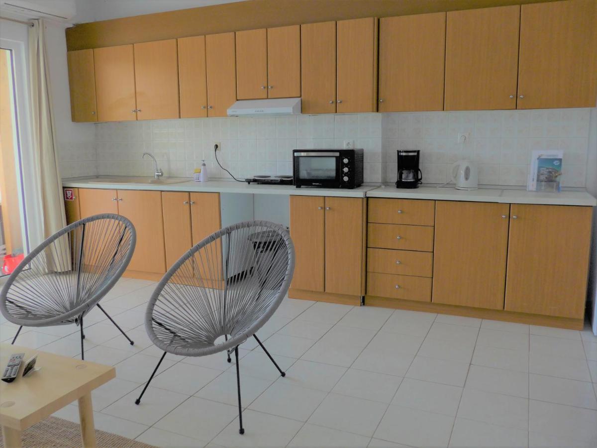 Kalamaki Plaza Apartments Екстериор снимка