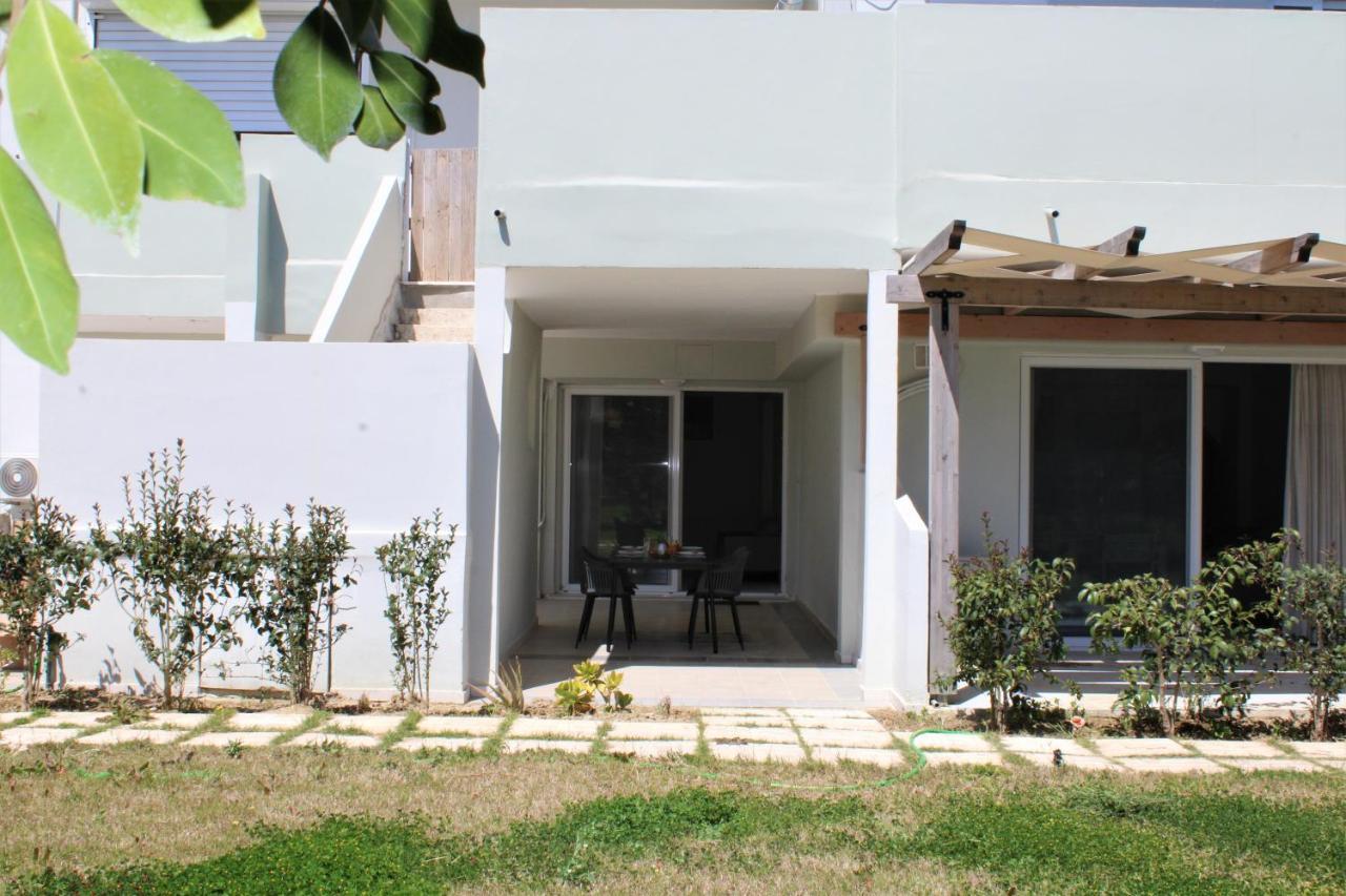 Kalamaki Plaza Apartments Екстериор снимка